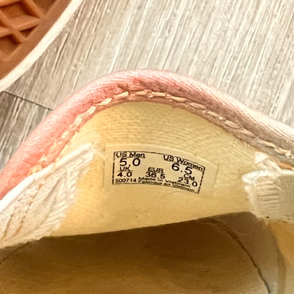 VANS - Picture 3 of 3